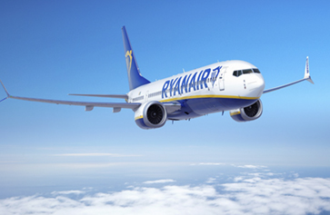 Ryanair recibe el primer avión Boeing 737 "Gamechanger"